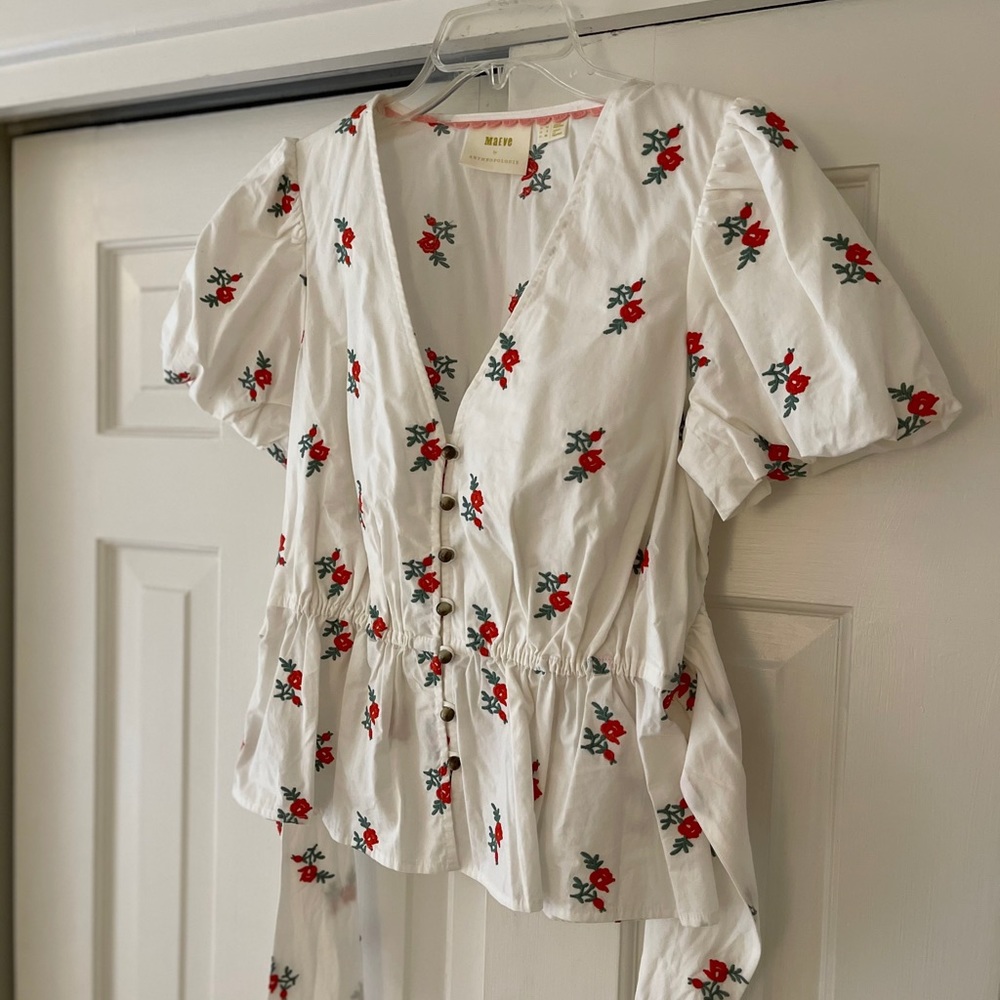 Blouse with belt tie